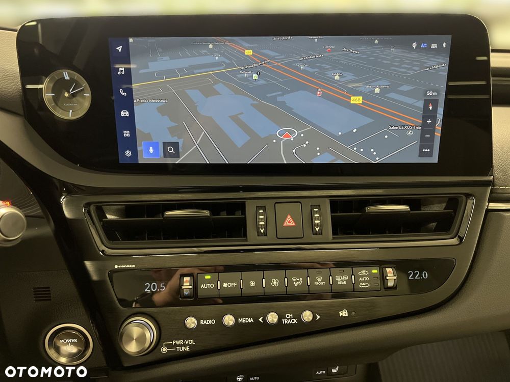 Lexus ES 300h Business Edition - 25