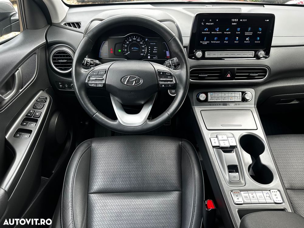Hyundai KONA EV Premium - 8