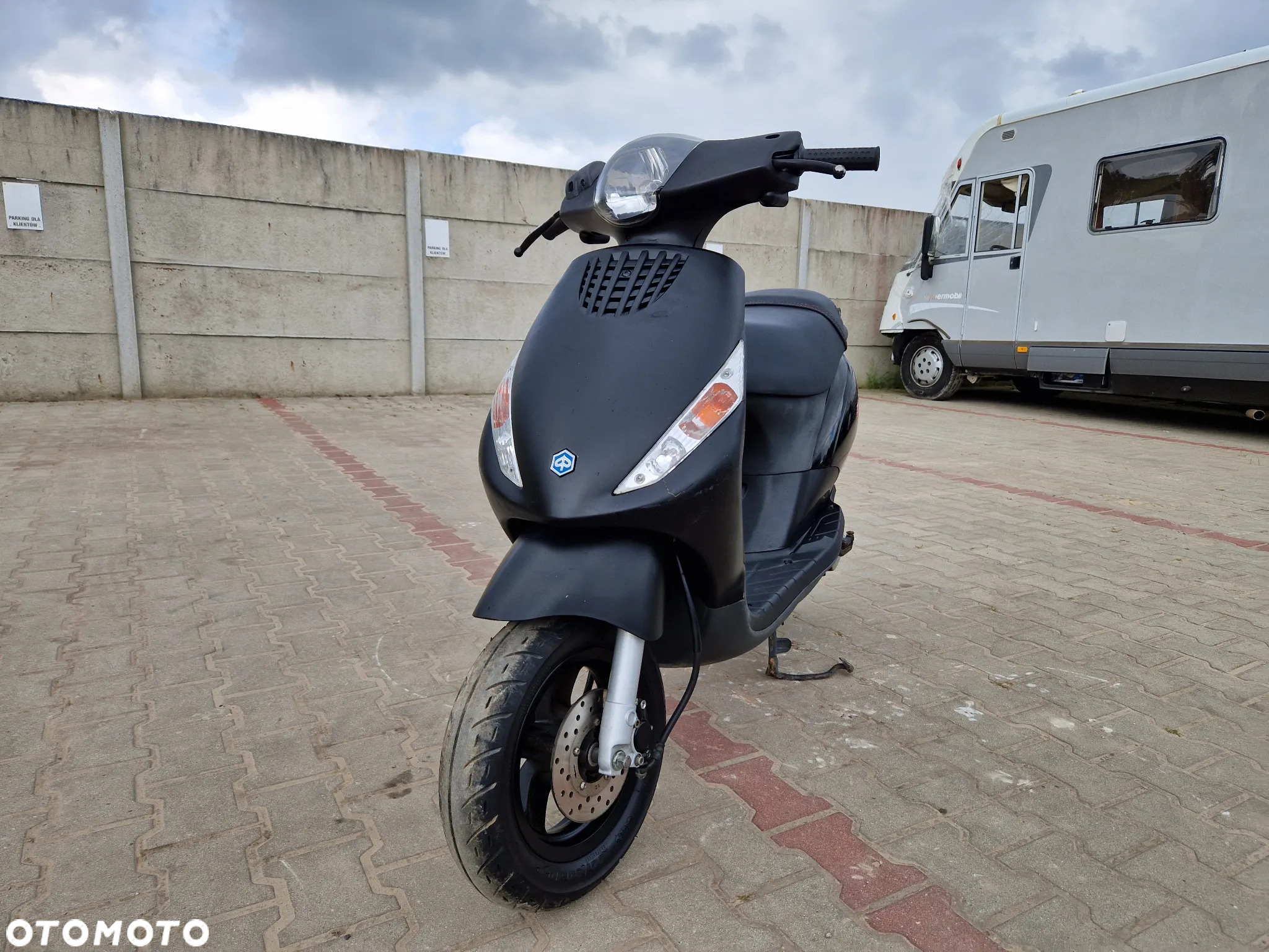 Piaggio ZIP - 10