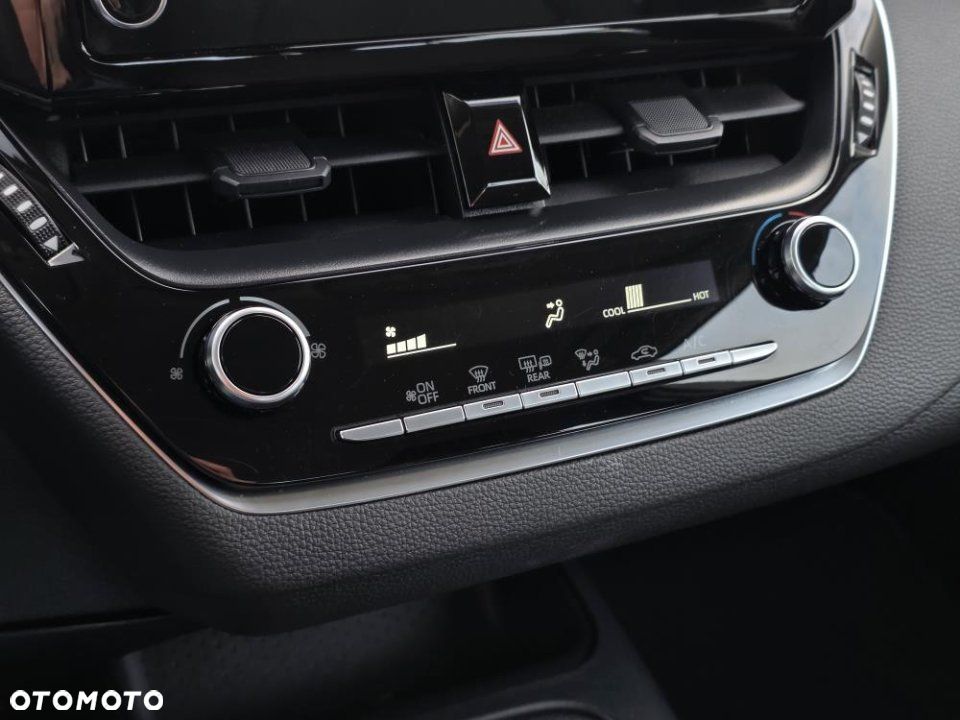Toyota Corolla - 31