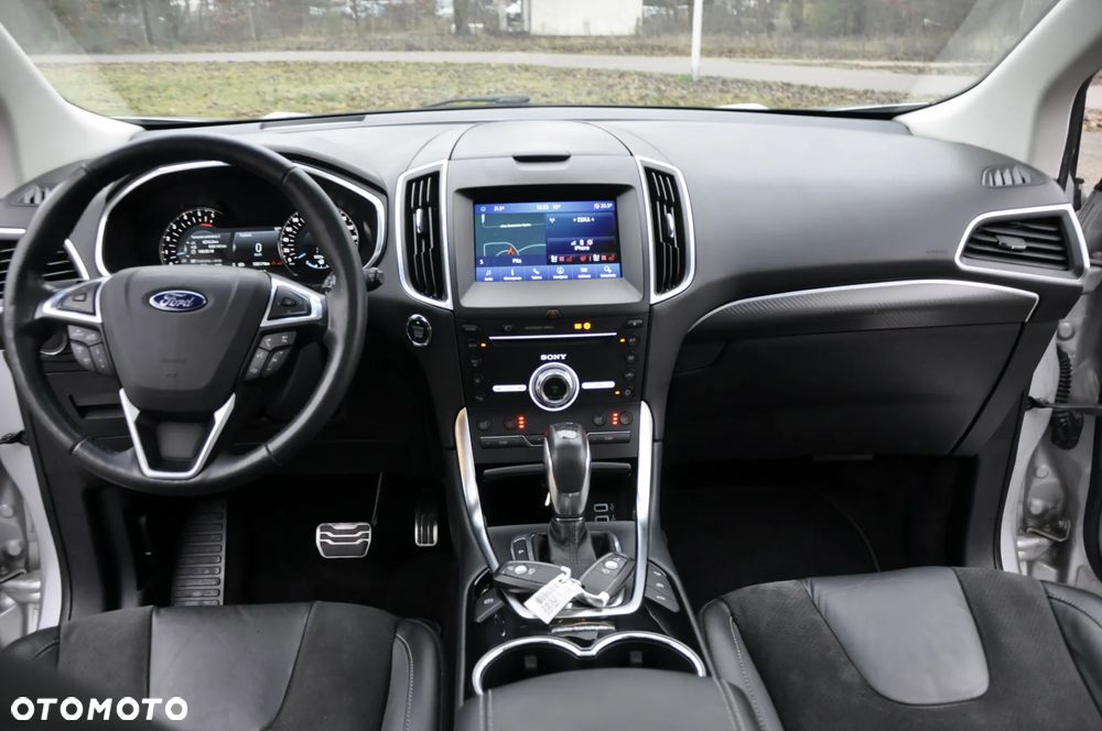 Ford Edge 2.0 TDCi Bi-Turbo 4x4 Sport - 28