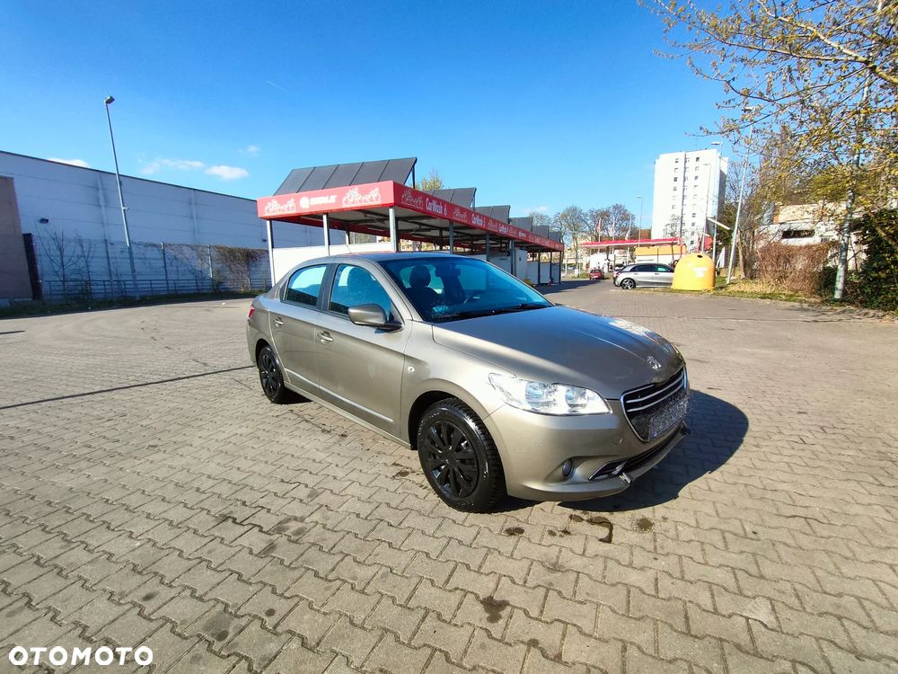 Peugeot 301 1.2 Pure Tech Active - 12