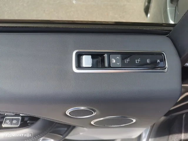 Land Rover Range Rover 2.0 Si4 PHEV LWB SVAutobiography - 26