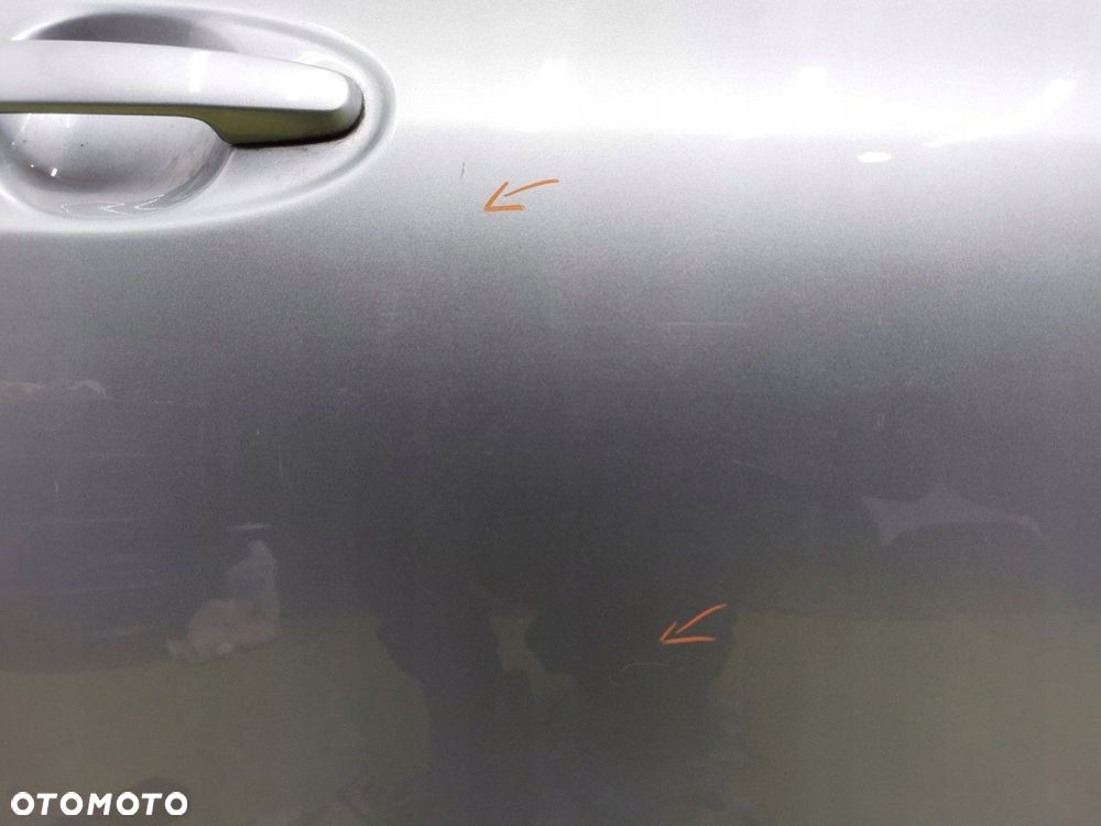 Drzwi przednie prawe przód TOYOTA YARIS II 2009-2011 LIFT 1F8 Srebrny - 5