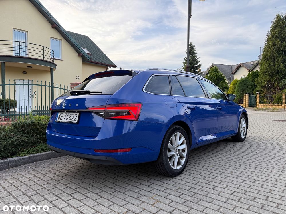Skoda Superb 2.0 TDI SCR Ambition - 21