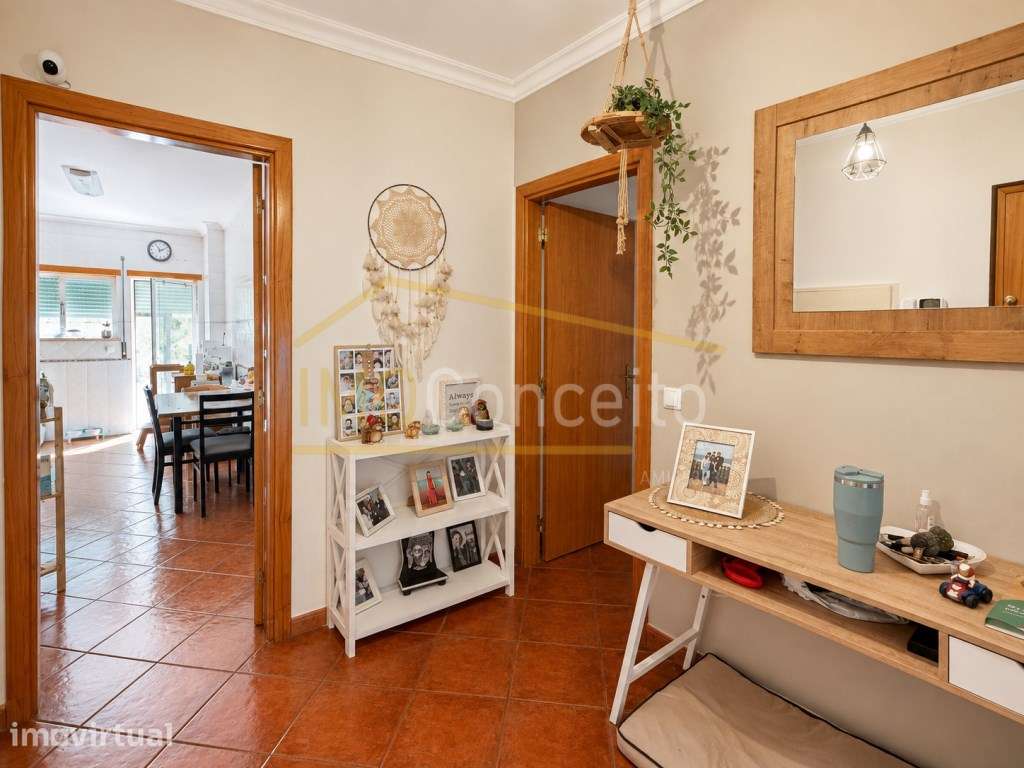Apartamento T3 R/C | Amplo Terraço|Suite|Estaciomento Privativo - Grande imagem: 3/28
