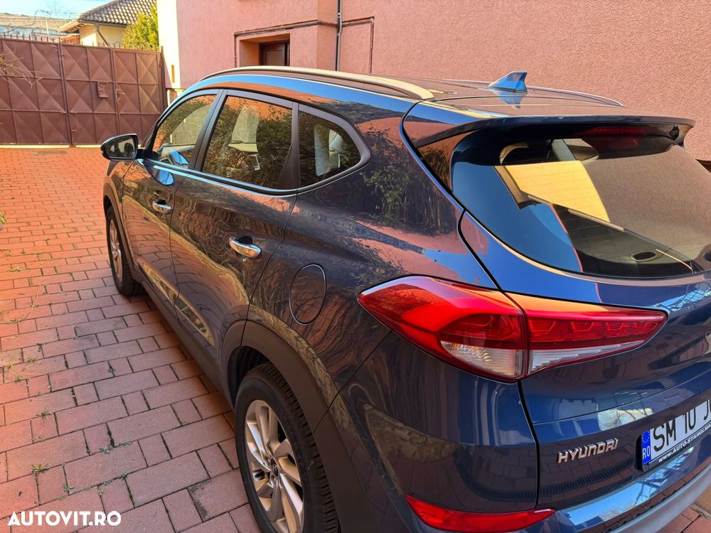 Hyundai Tucson 2.0 CRDI 4WD 6AT Style - 3