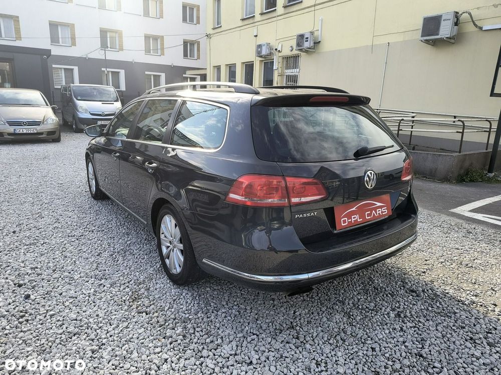 Volkswagen Passat - 11