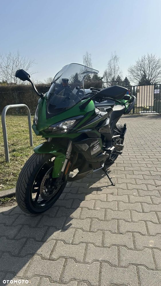 Kawasaki Ninja 1000 SX - 3