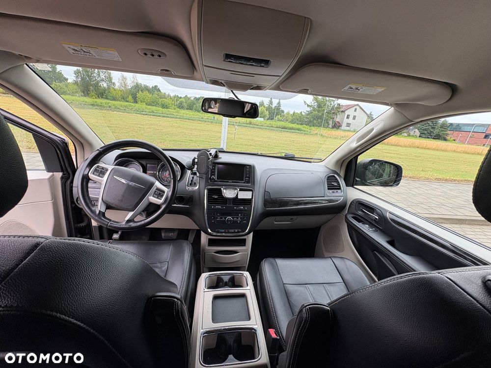 Chrysler Town & Country 3.6 Touring - 10