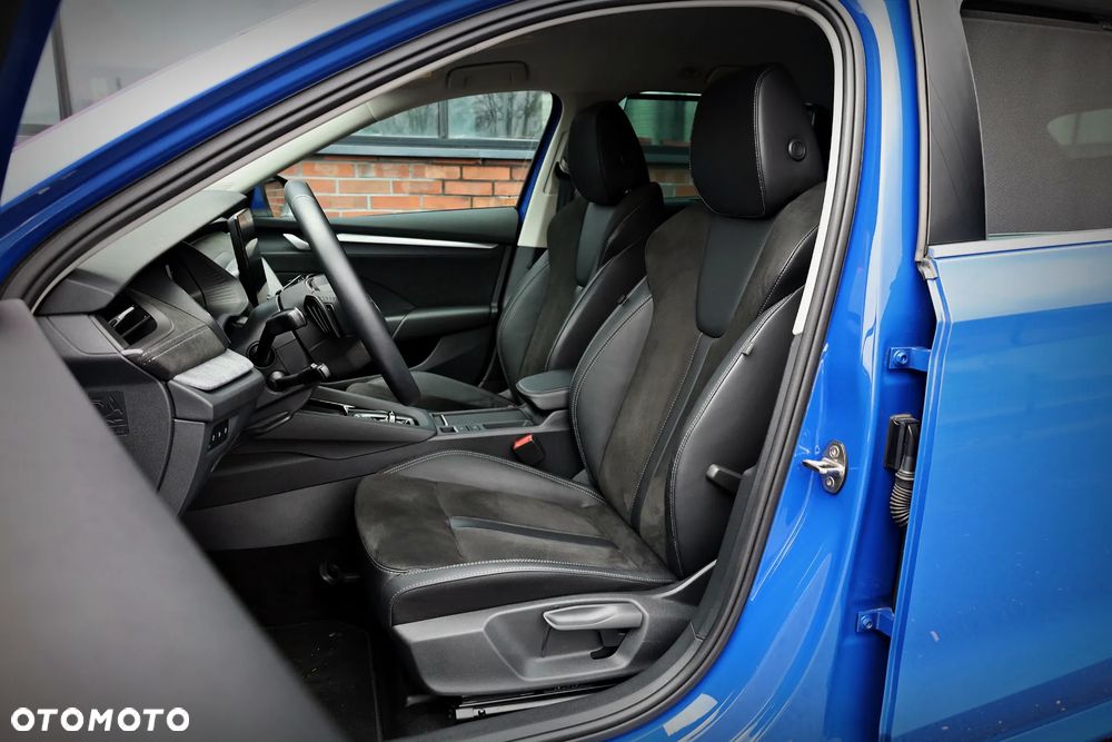 Skoda Octavia 1.5 TSI mHEV Selection DSG - 23