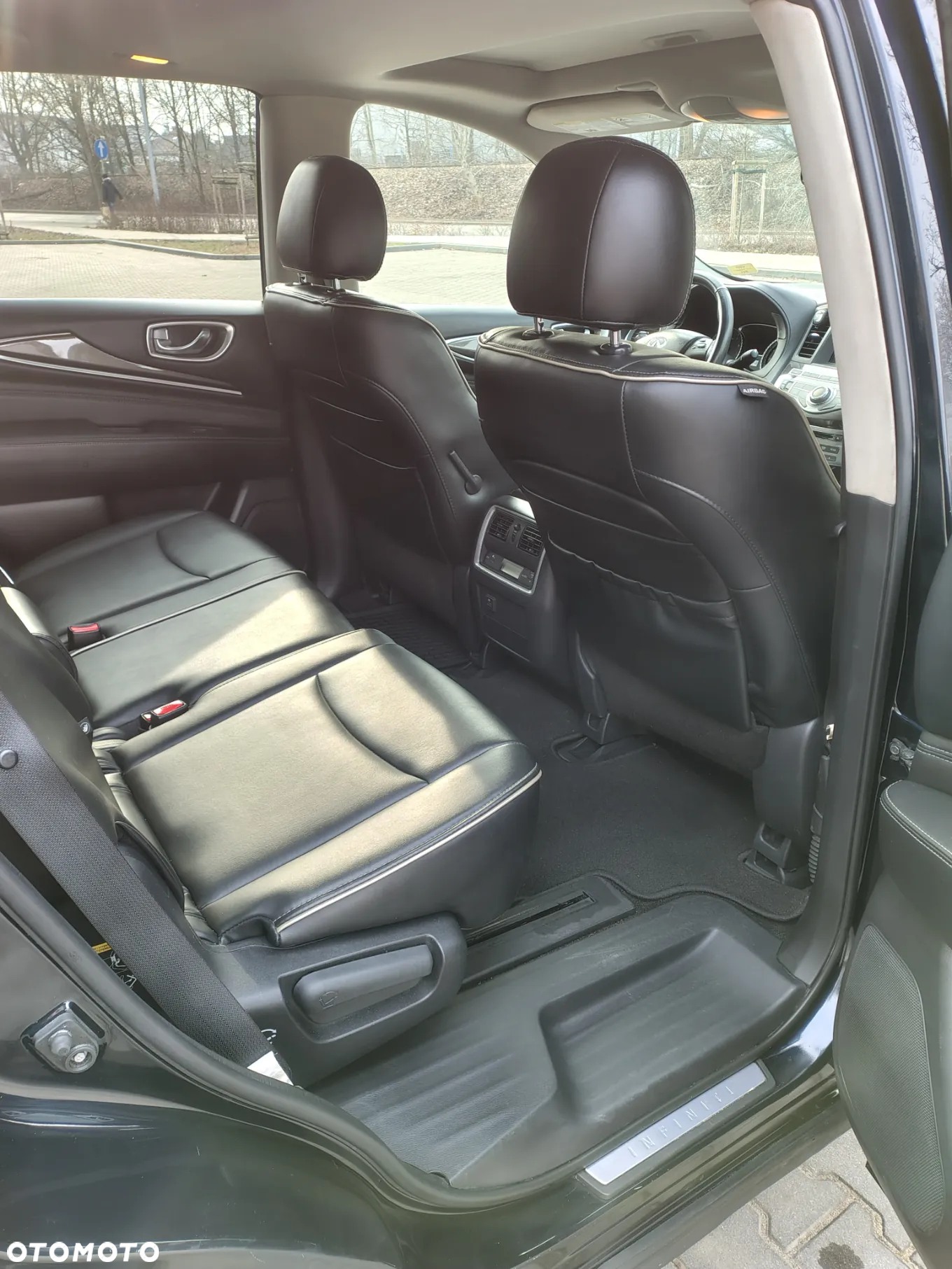 Infiniti QX60 - 13