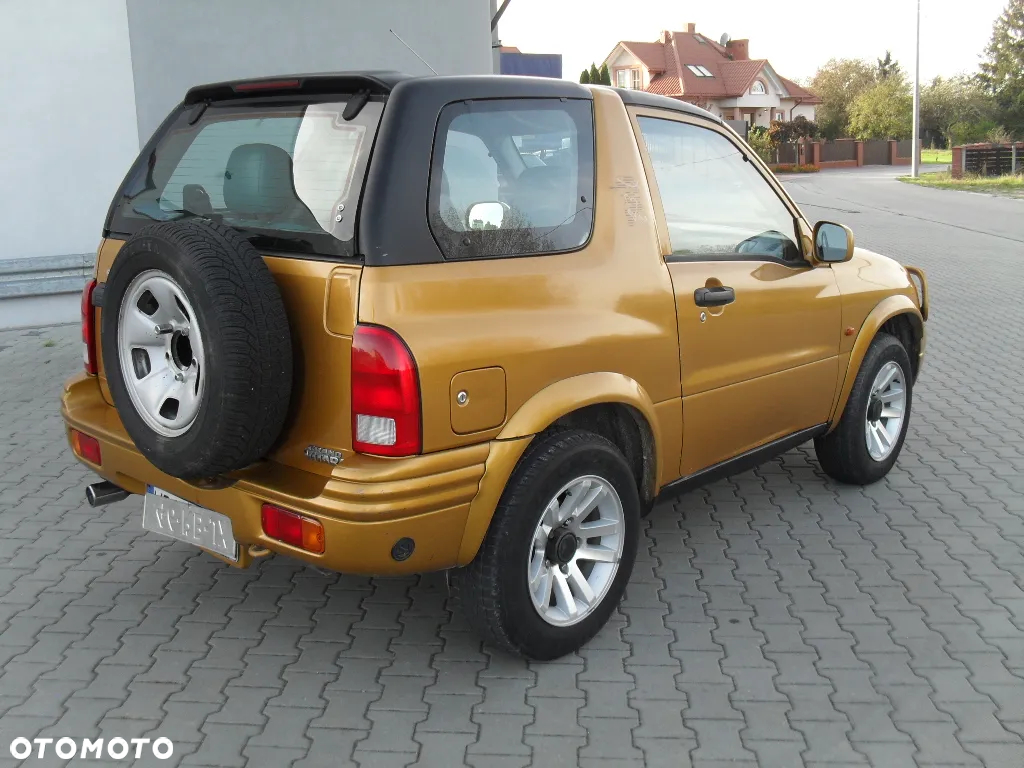 Suzuki Grand Vitara 2.0 - 33