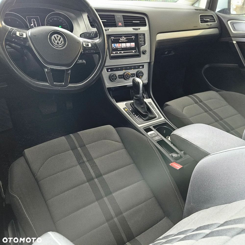 Volkswagen Golf 2.0 TDI (BlueMotion Technology) DSG Highline - 36