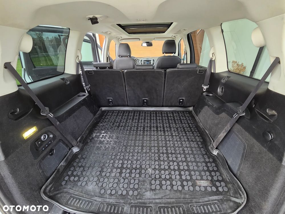 Ford Galaxy - 14