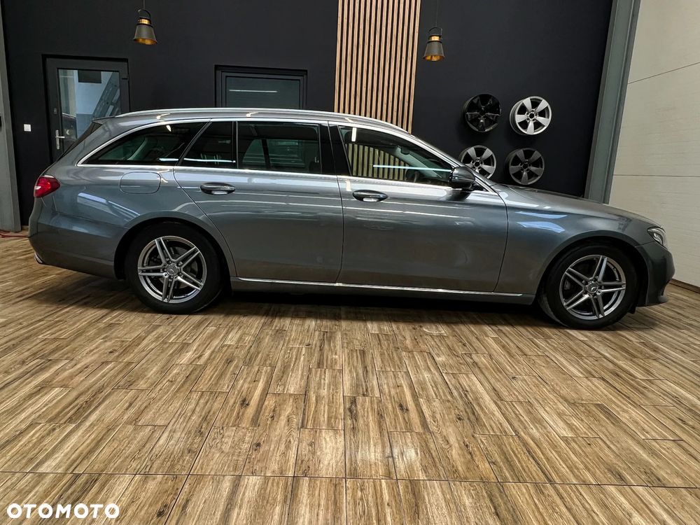 Mercedes-Benz Klasa E 220 d 9G-TRONIC - 4