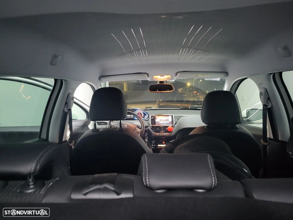 Peugeot 2008 1.6 BlueHDi Allure - 10