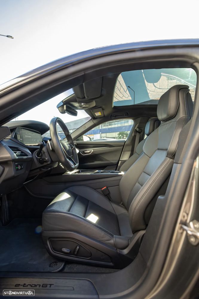 Audi e-tron GT quattro - 25