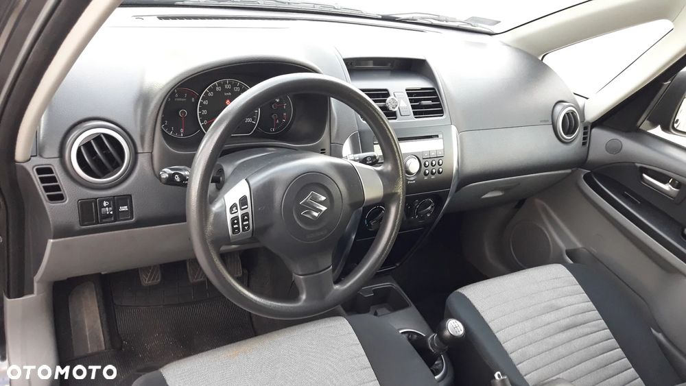 Suzuki SX4 - 11
