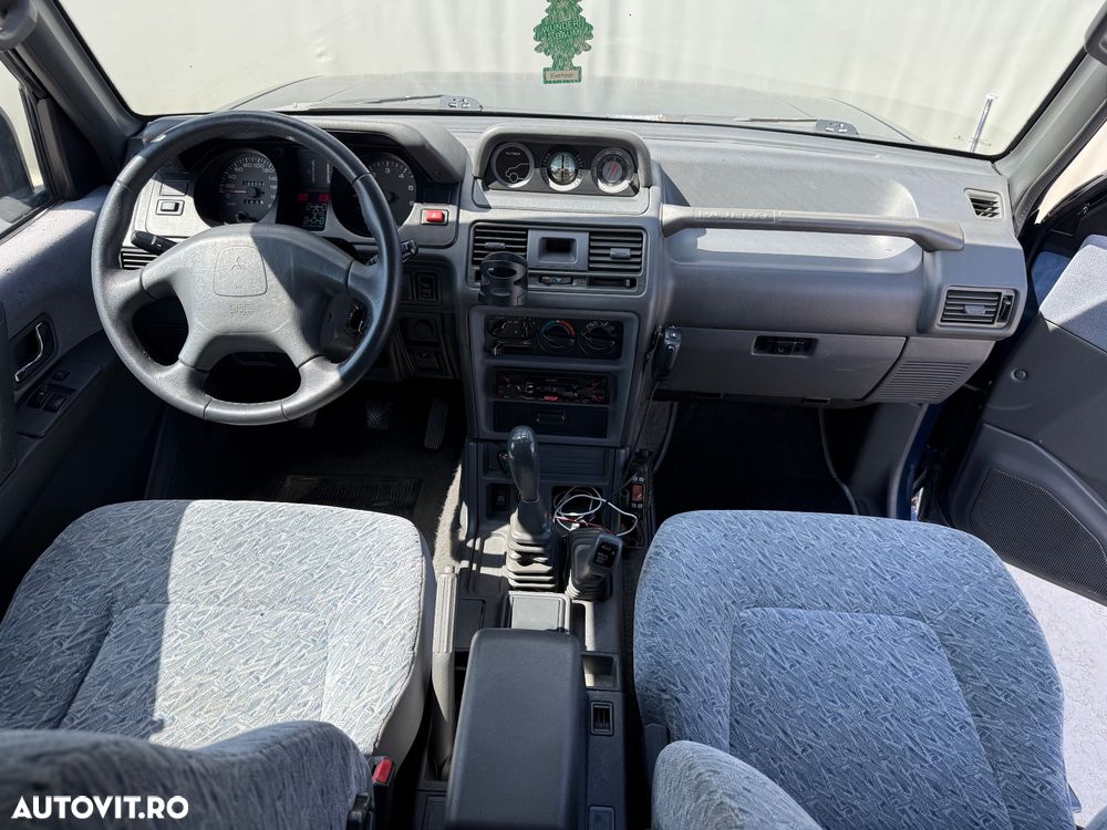 Mitsubishi Pajero Metal Top 2.5 TD GL - 5