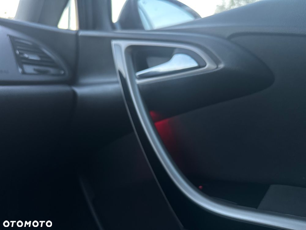 Opel Astra 1.4 Turbo - 21