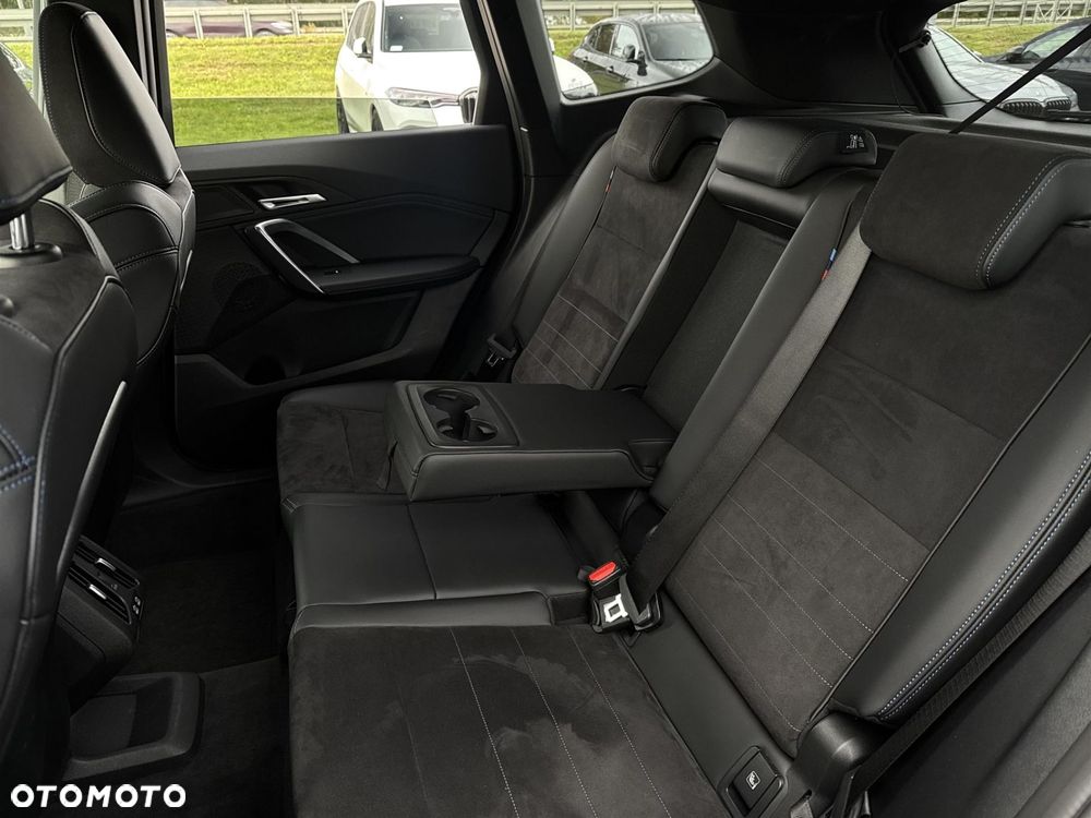 BMW X1 sDrive18i - 24