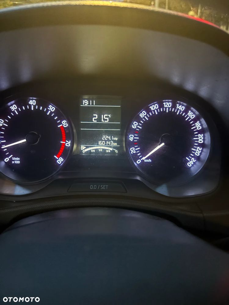 Skoda Fabia 1.2 TSI Active - 4