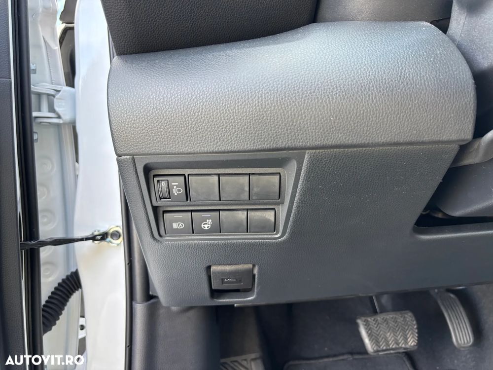 Toyota Yaris 1.5 VVT-i HSD Active - 20