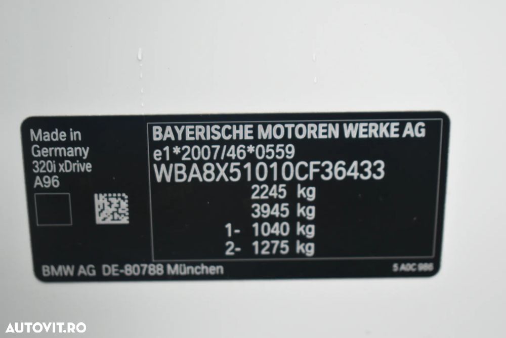 BMW Seria 3 320i GT xDrive AT - 21