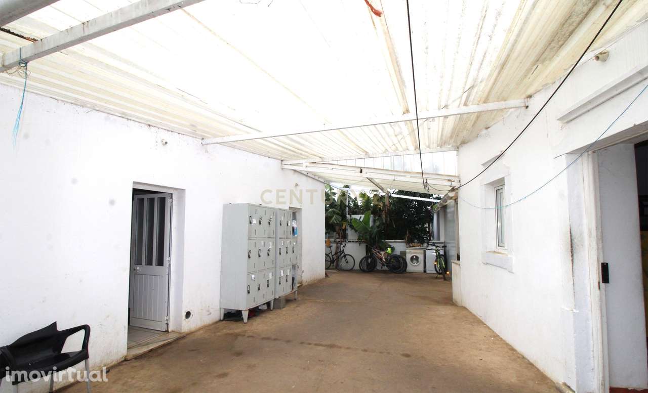 Quintinha parcialmente remodelada com 638 m2 de construção em Campina - Grande imagem: 3/12