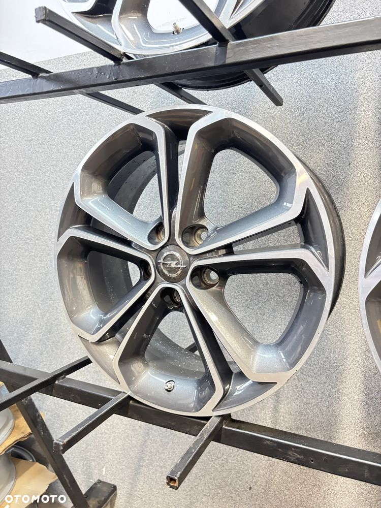 4 Felgi Alu. Opel Corsa D,E, Adam, Meriva B, Vectra C, 17" +TPMS - 20