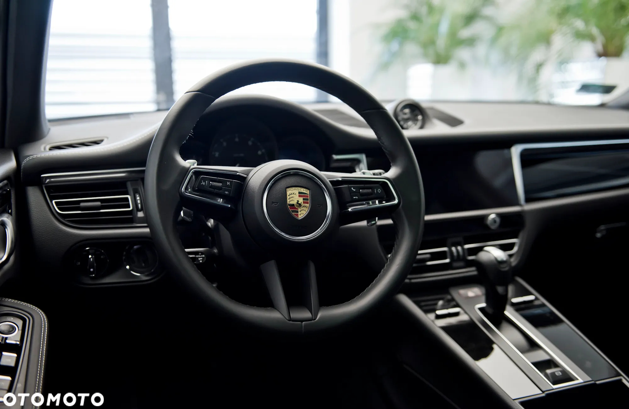 Porsche Macan Standard - 16
