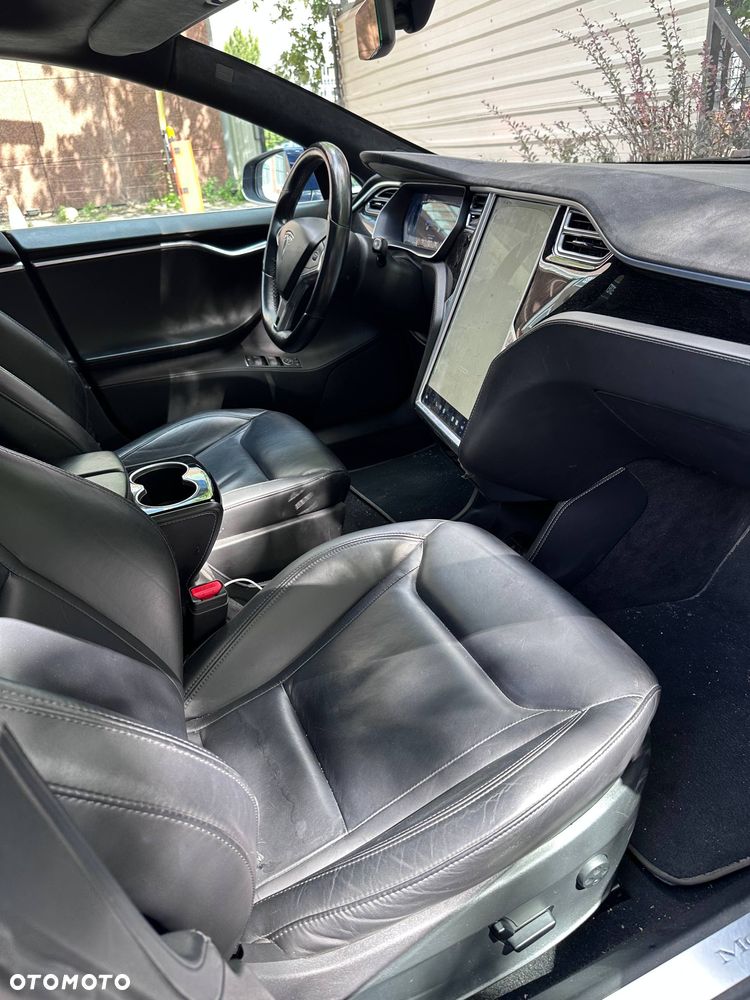 Tesla Model S Long Range Plus - 10
