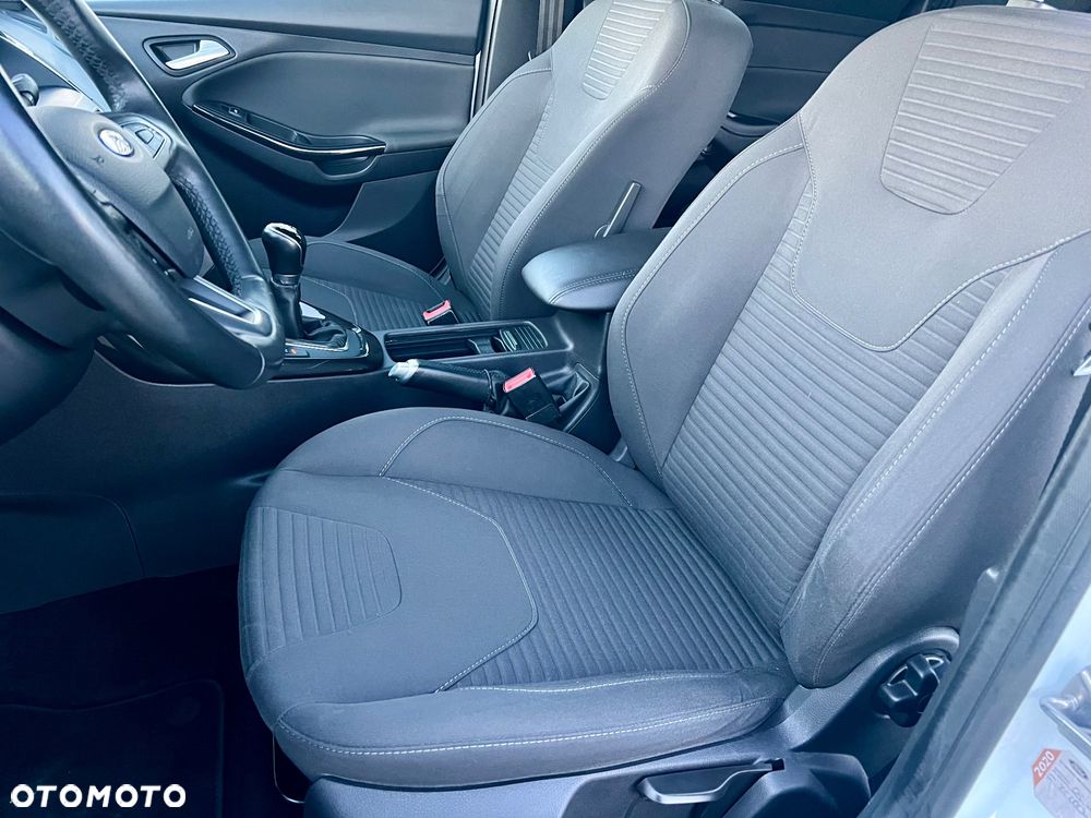 Ford Focus 1.0 EcoBoost Titanium - 10