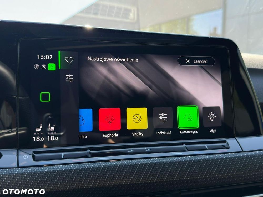 Volkswagen Golf 2.0 TSI 4Motion R DSG - 17