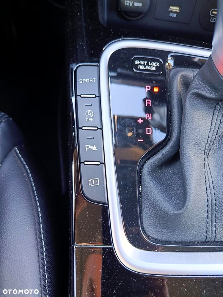 Kia XCeed 1.6 T-GDI OPF DCT7 PLATINUM - 35