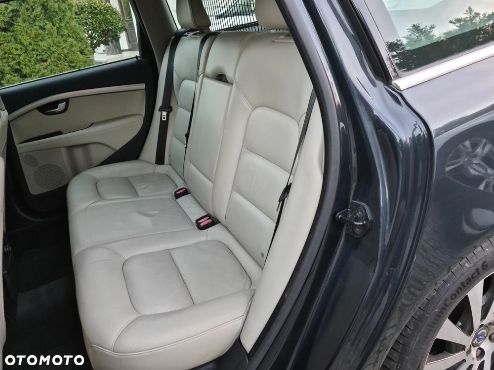 Volvo V70 D3 Momentum - 31