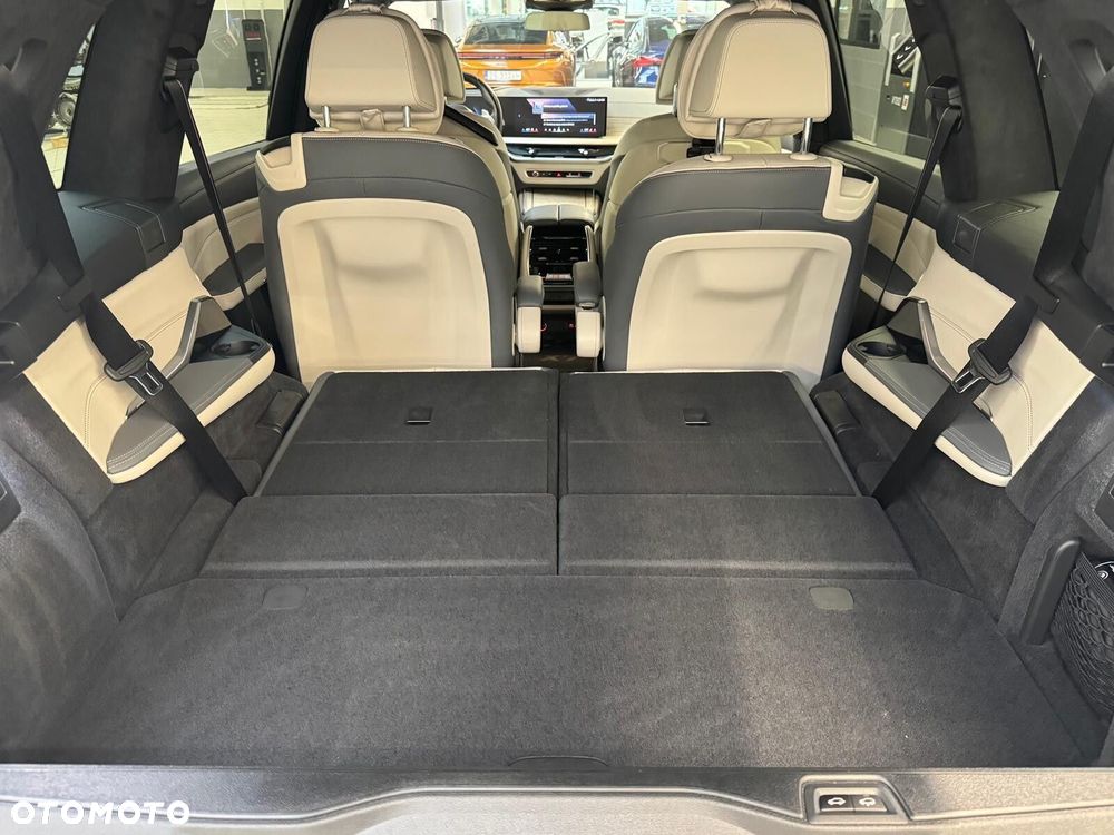 BMW X7 - 35