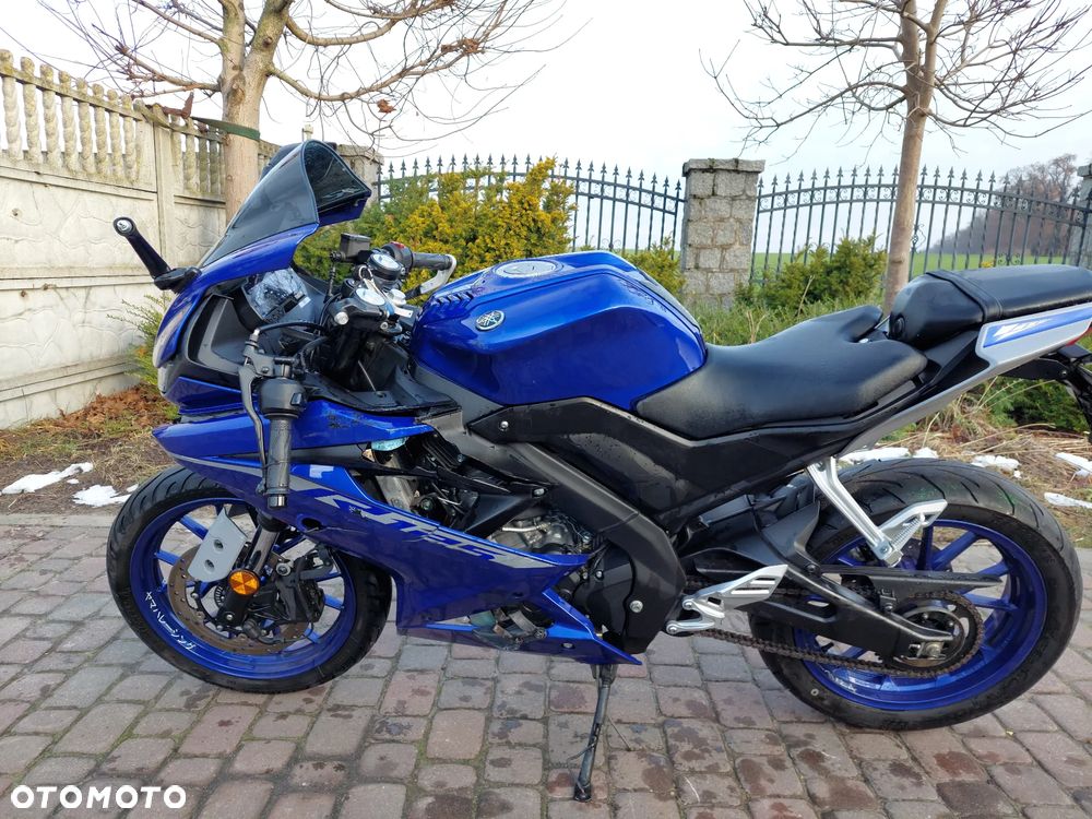 Yamaha YZF - 3