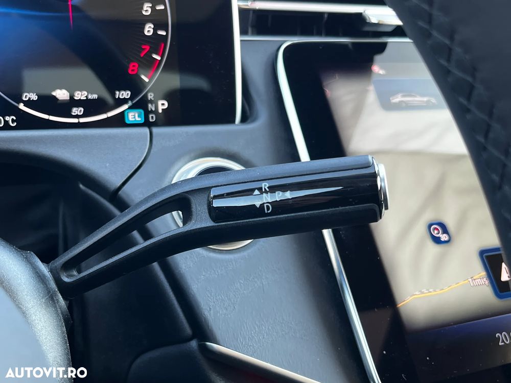 Mercedes-Benz E 400 4MATIC PHEV - 22