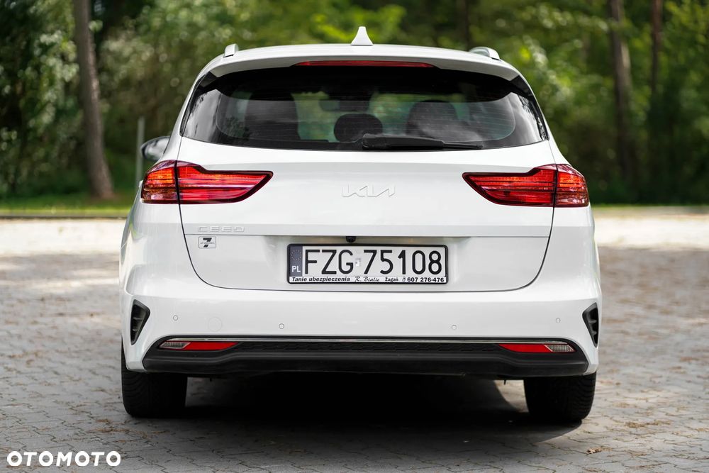 Kia Ceed 1.5 T-GDI Business Line Plus DCT - 10