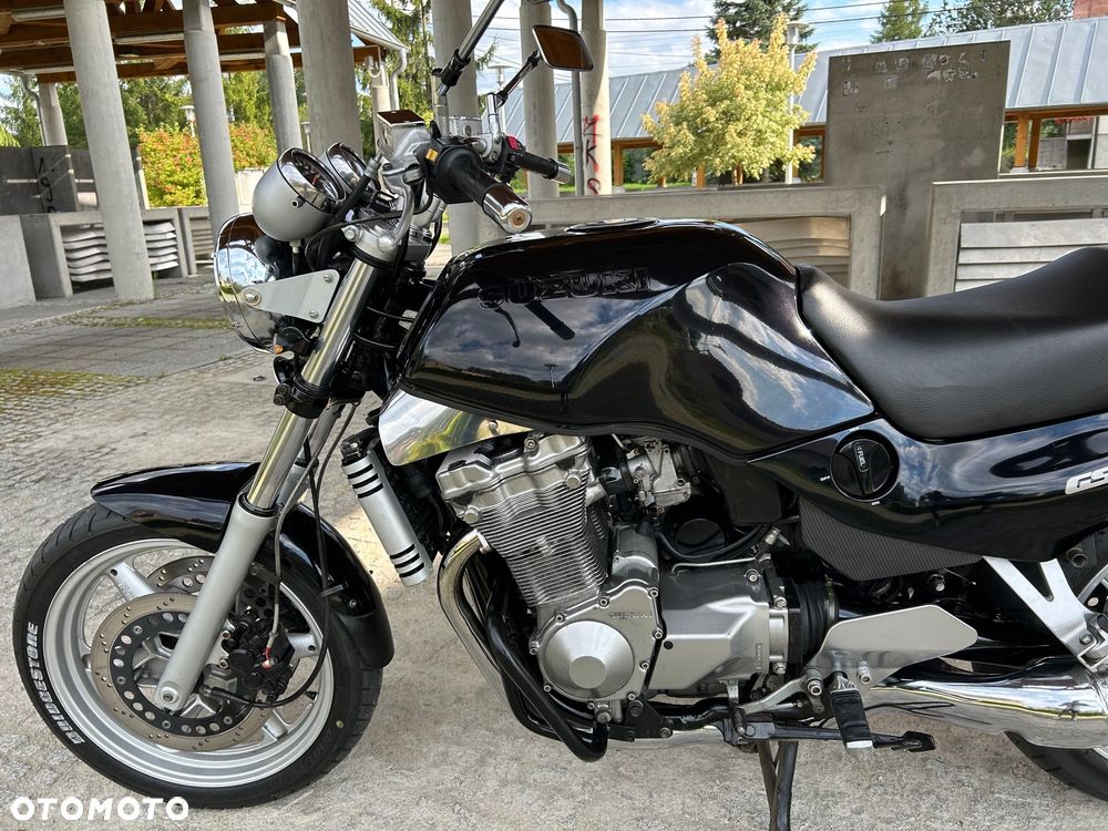 Suzuki GSX - 3