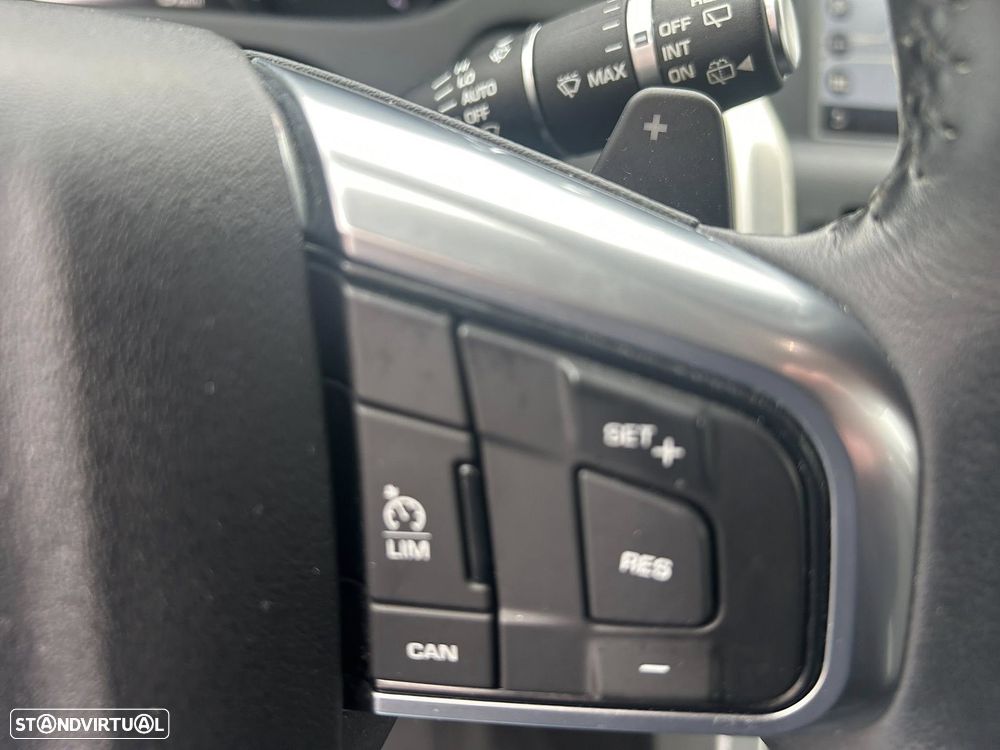 Land Rover Discovery Sport 2.0 TD4 HSE Auto - 43