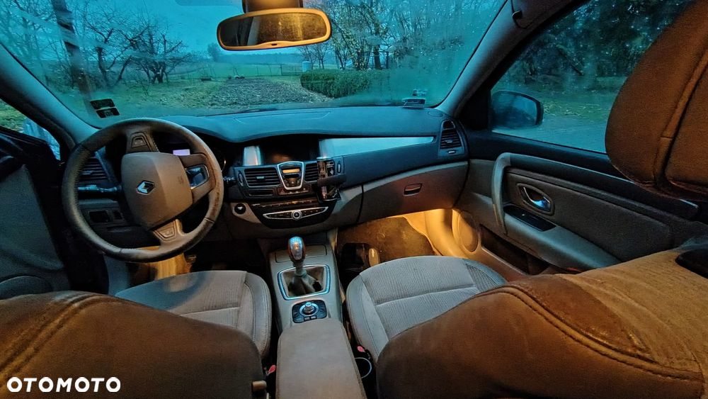 Renault Laguna dCi 150 FAP GT - 9