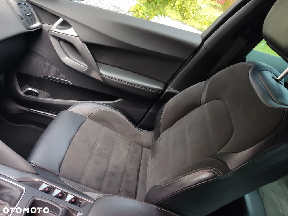 Citroën DS5 1.6 THP Chic S&S EAT6 - 26