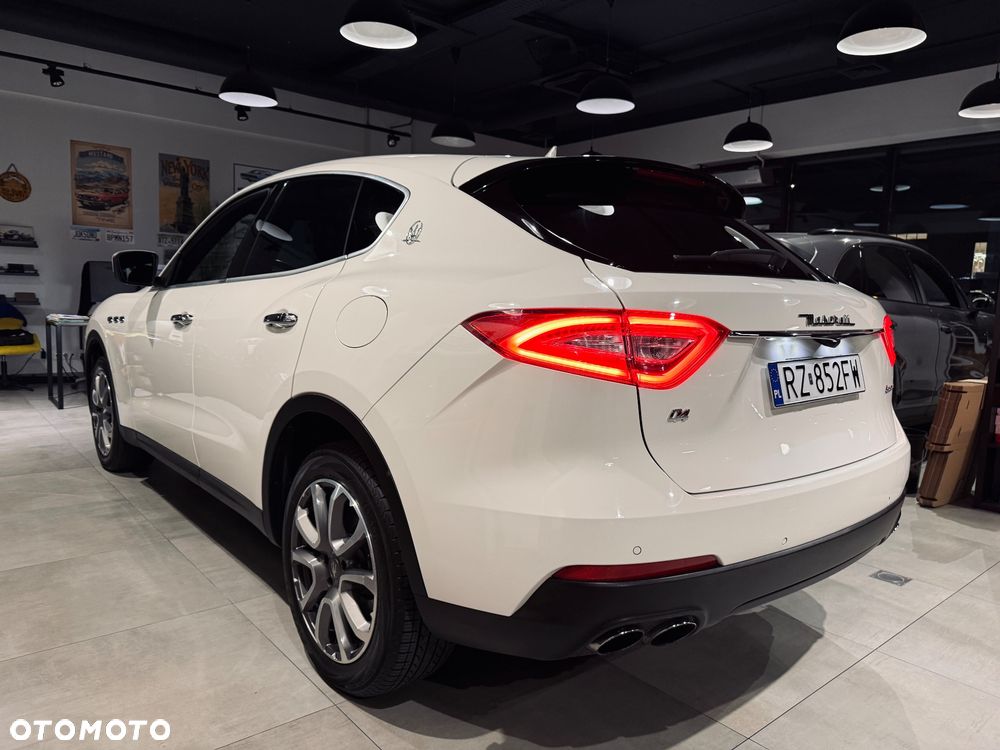 Maserati Levante - 12