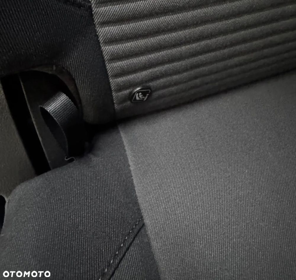 Ford Grand C-MAX - 28