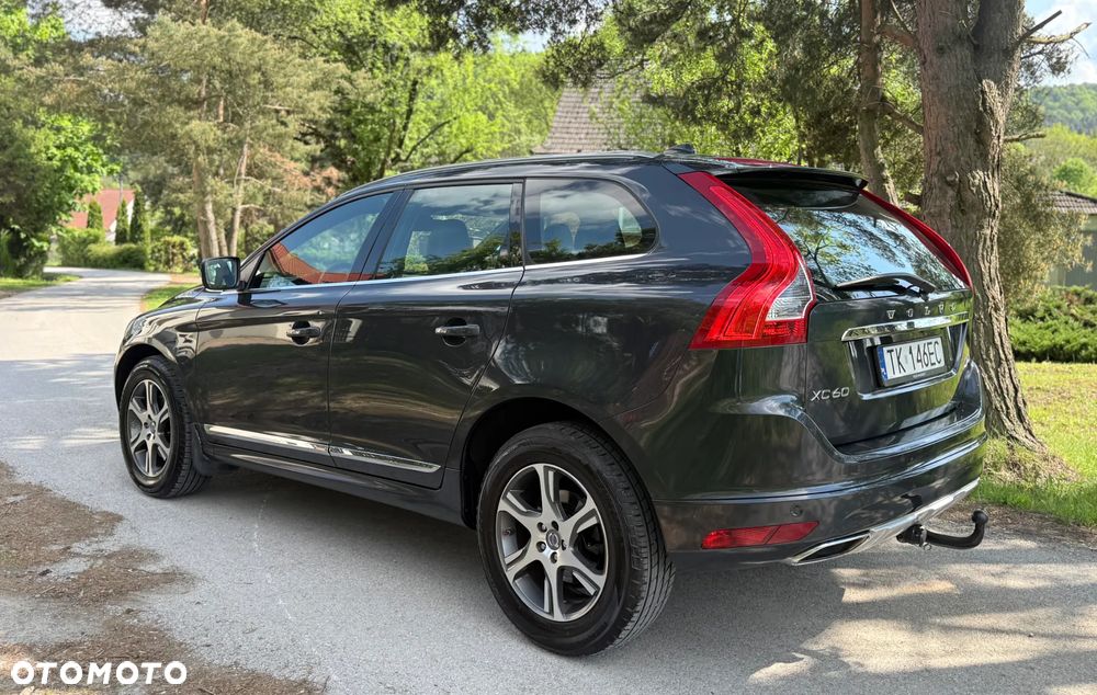 Volvo XC 60 D4 Geartronic Summum - 11