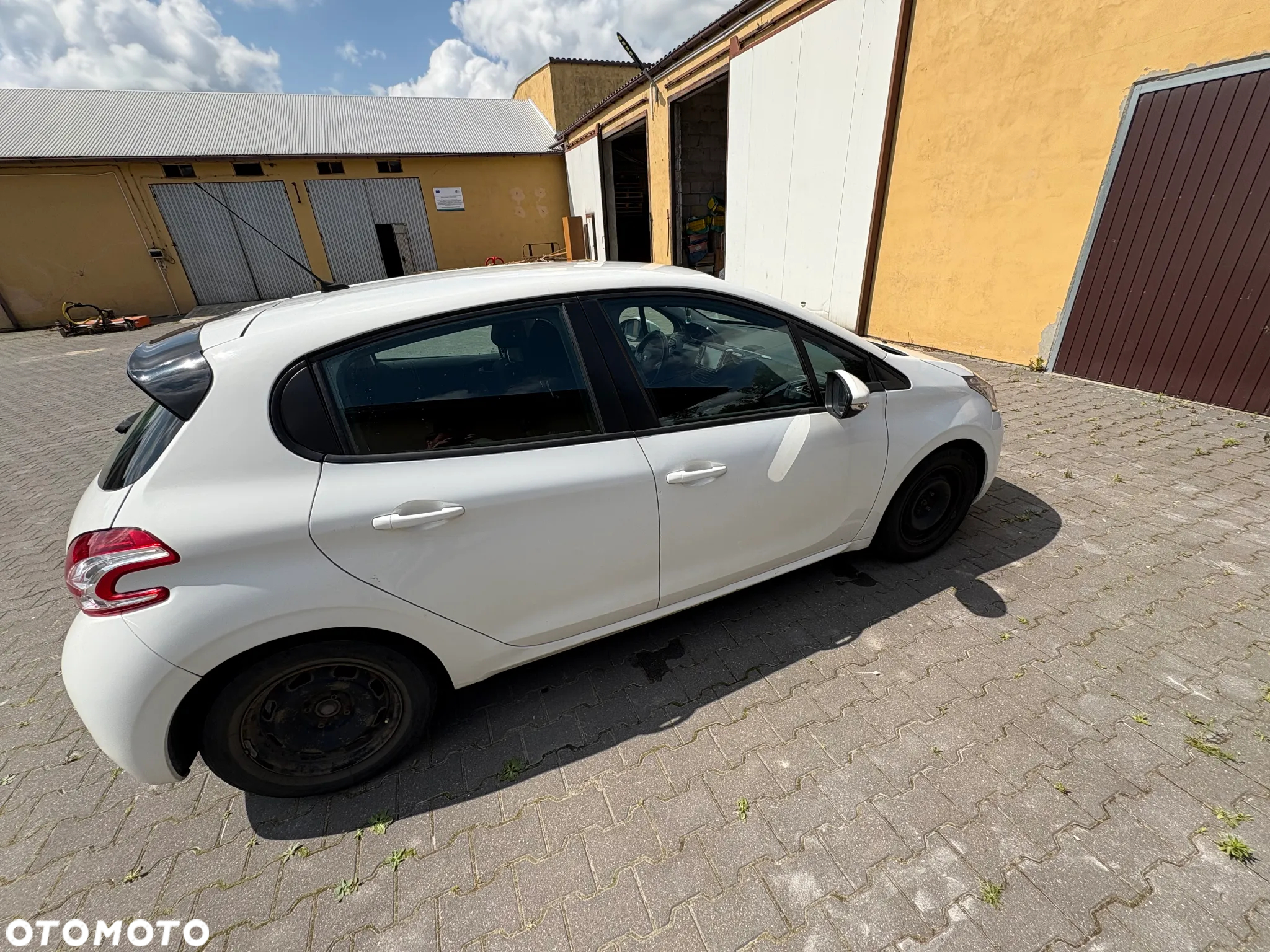 Peugeot 208 1.6 e-HDi Allure STT - 7