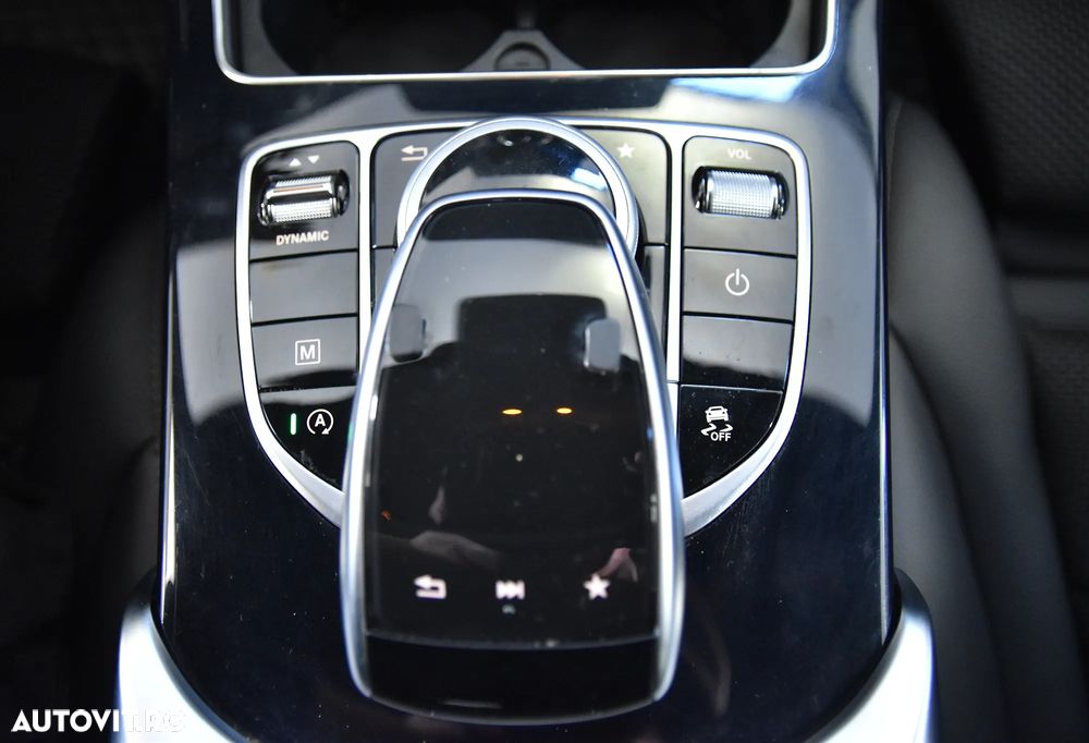 Mercedes-Benz GLC 250 4MATIC 9G-TRONIC - 18